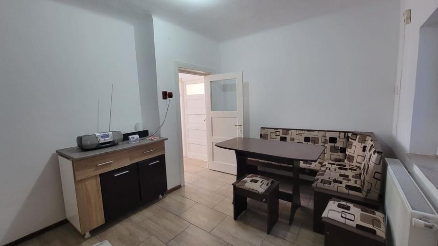 Casă cu 3 camere cu Teren 268 Mp în Bereasca