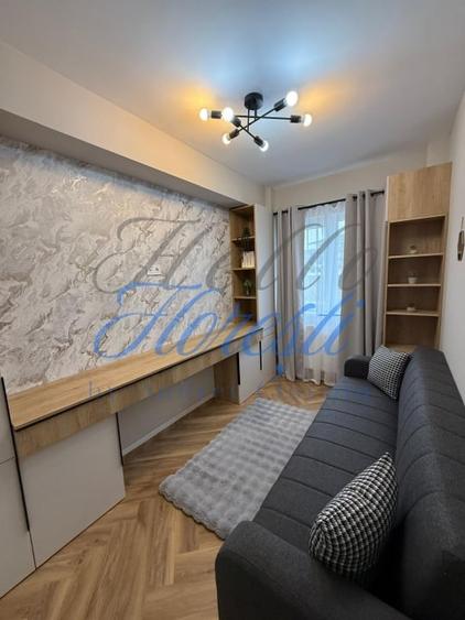 Apartament cu 3 camere semidecomandat în Florești