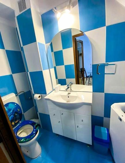 Apartament cu 3 camere decomandat în Mamaia