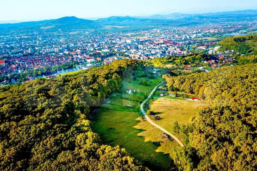 Teren Construcții extravilan de 740 mp, în Exterior Est