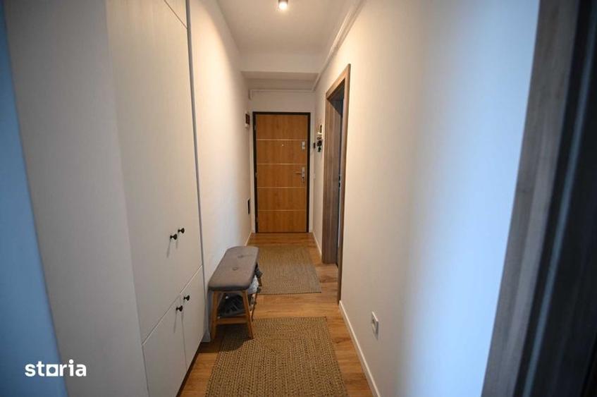 Apartament cu 4 camere în Cristian