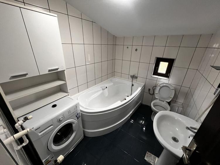 Garsonieră decomandată în Florești