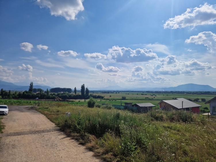 Teren Construcții intravilan de 400 mp, în Bod