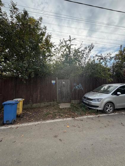 Casă cu 5 camere cu Teren 492 Mp în Petrăchioaia