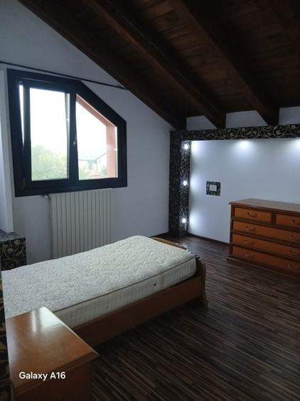 Casă cu 4 camere în Dancu