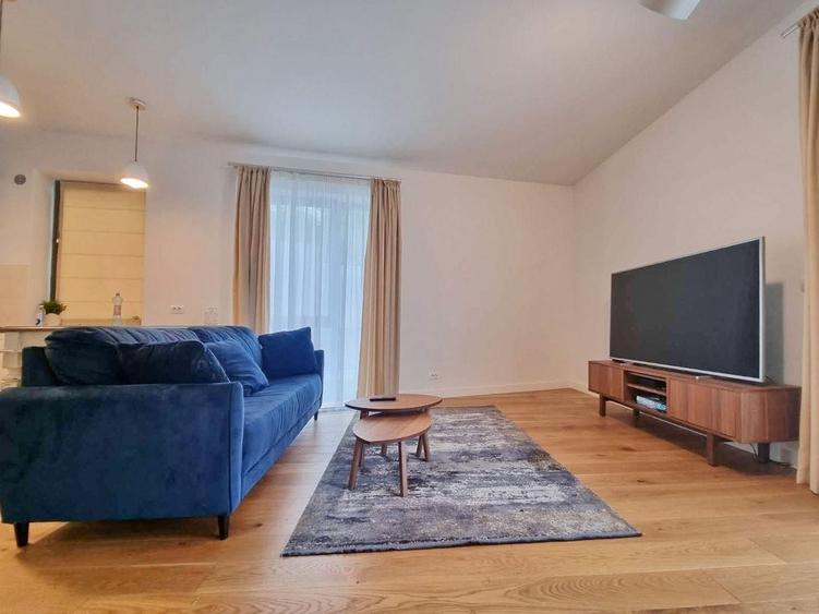 Apartament cu 3 camere decomandat, mobilat în Drumul Poienii