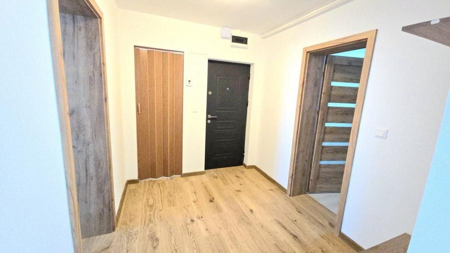 Apartament cu 3 camere decomandat, mobilat în Cloșca