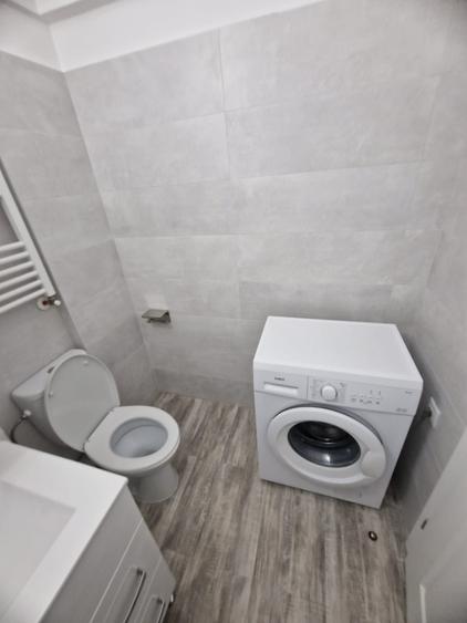 Apartament cu 2 camere decomandat în Valea Adâncă