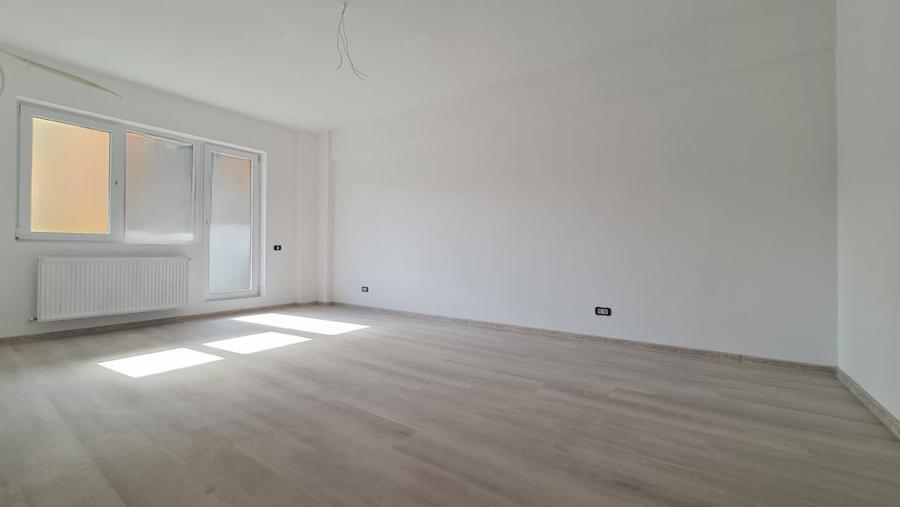 Apartament cu 2 camere decomandat în Titan — fotografia 3