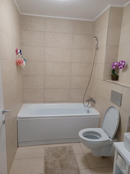 Apartament cu 3 camere decomandat în Pipera