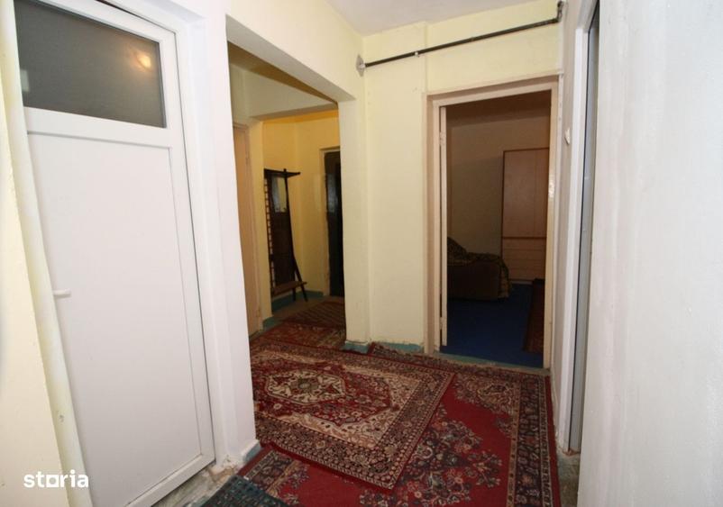 Apartament cu 2 camere decomandat în Energiei