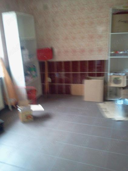 Spațiu comercial, de 100 mp, în Jibou