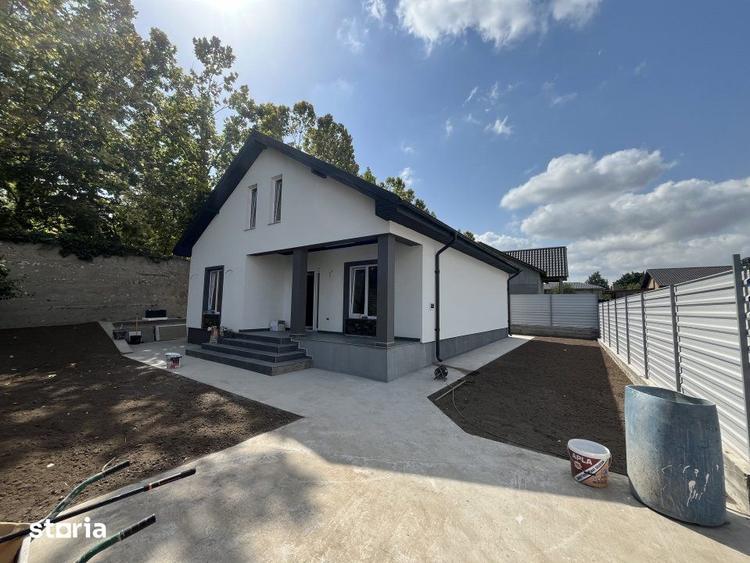 Casă cu 3 camere cu Teren 315 Mp în Valu lui Traian