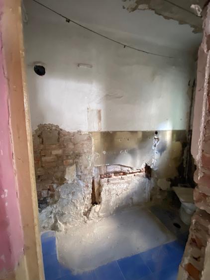 Casă cu 2 camere în Central