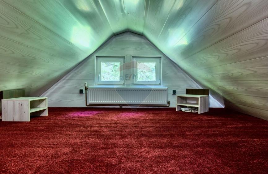 Casă individuală cu 3 camere cu Teren 2237 Mp în Poiana Horea