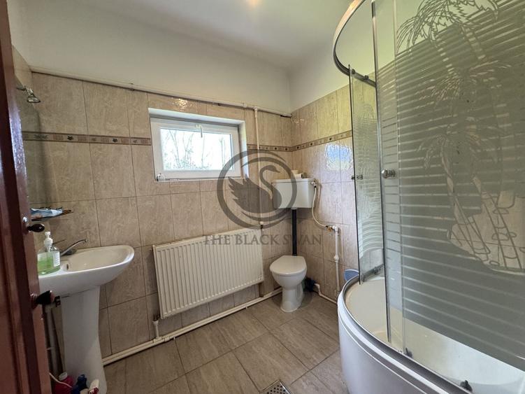 Casă individuală cu 5 camere cu Canalizare în Mălăeștii de Jos