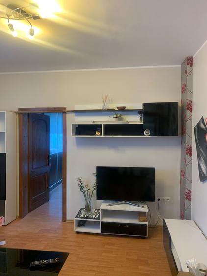 Apartament cu 2 camere nedecomandat în Centrul Civic