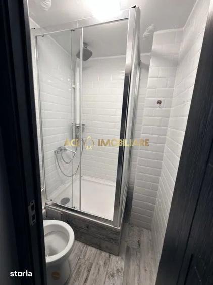 Apartament cu 3 camere, mobilat în Tei