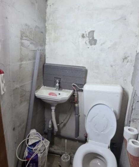 Casă cu 2 camere cu Teren 160 Mp în Păcii