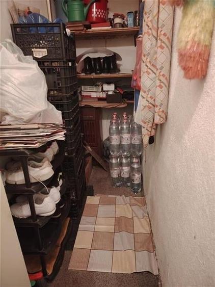 Apartament cu 4 camere decomandat, mobilat în Vest