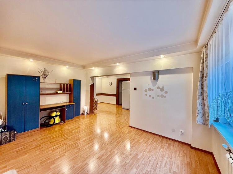 Apartament cu 3 camere decomandat în Mihai Eminescu