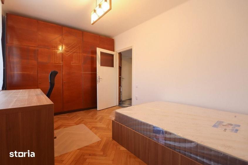 Apartament cu 3 camere decomandat în Central