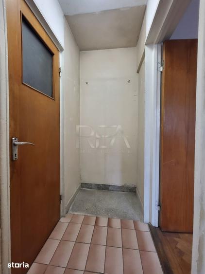 Apartament cu 4 camere semidecomandat în Sălăjan