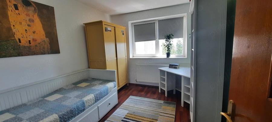 Apartament cu 3 camere decomandat în Sat Vacanță