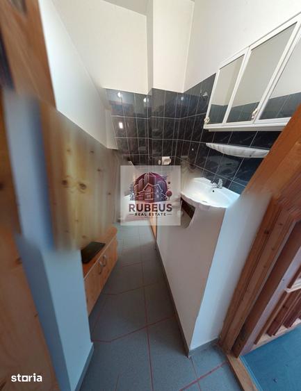 Apartament cu 4 camere în Central