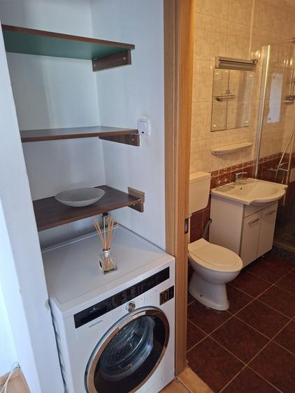Apartament cu 2 camere semidecomandat în Căprioara