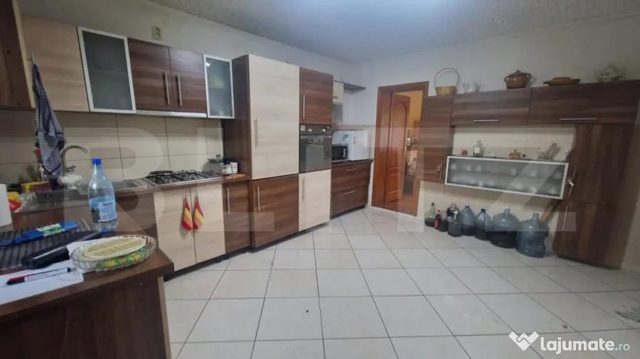 Casă cu 4 camere cu Teren 510 Mp în Bartolomeu