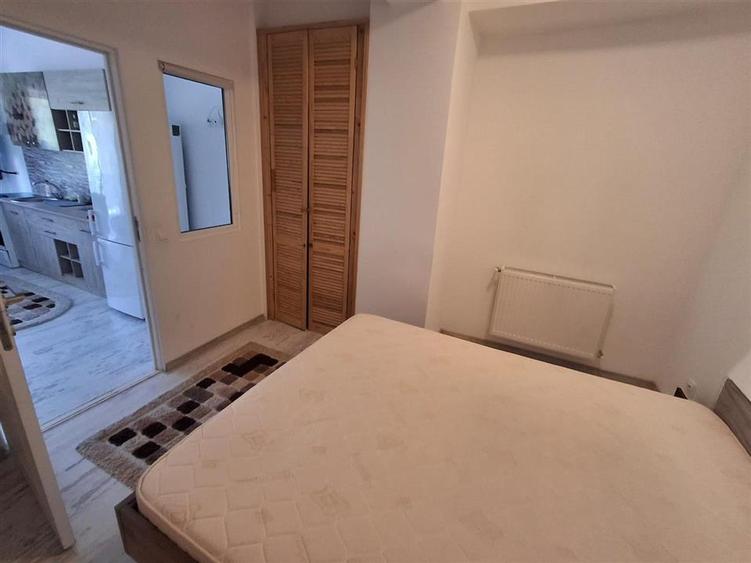 Apartament cu 2 camere semidecomandat în Exterior Sud