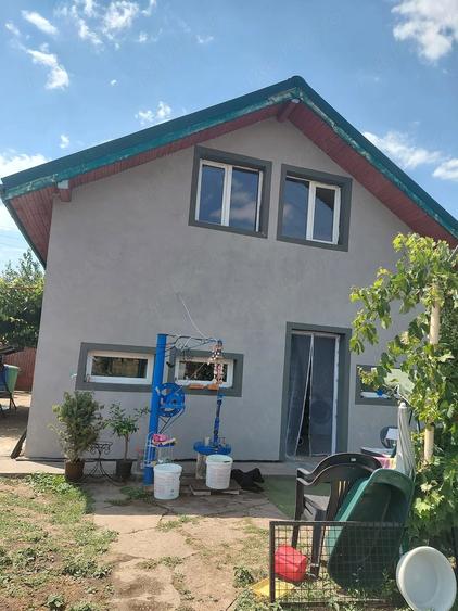 Casă cu 2 camere cu Teren 1295 Mp în Central