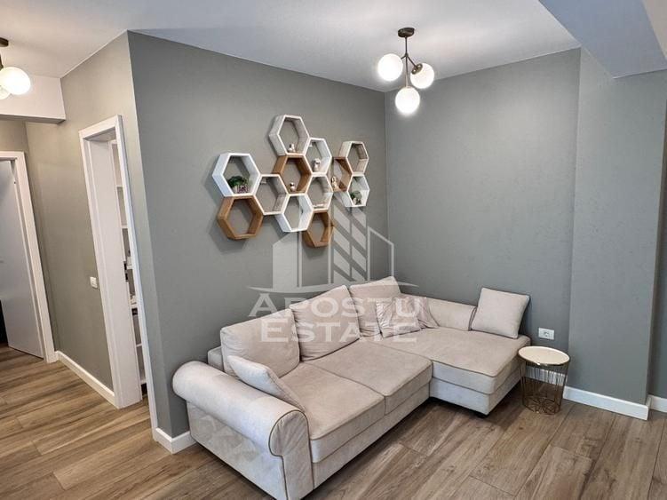 Apartament cu 2 camere semidecomandat în Girocului