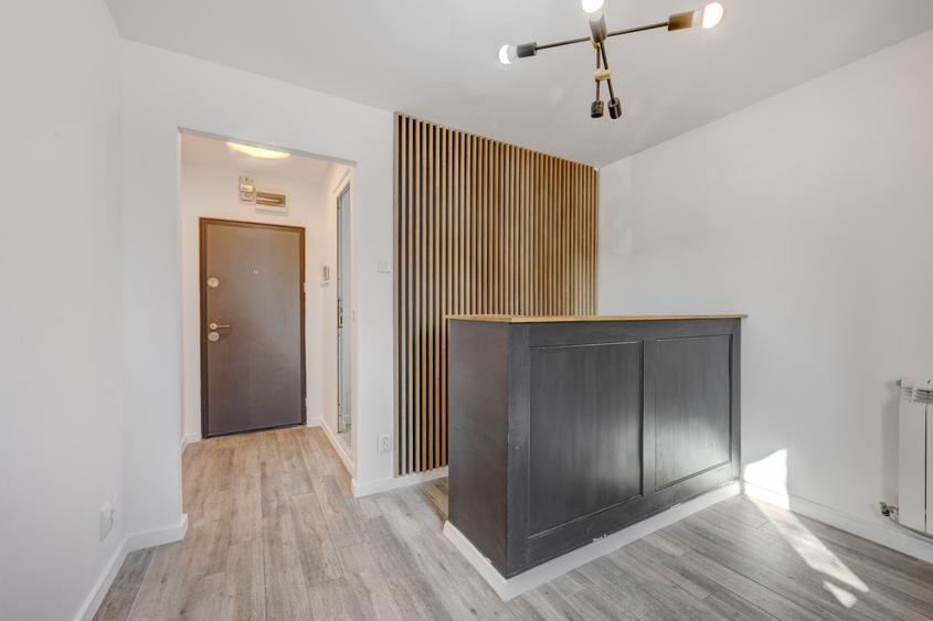 Apartament cu 2 camere decomandat în Drumul Taberei