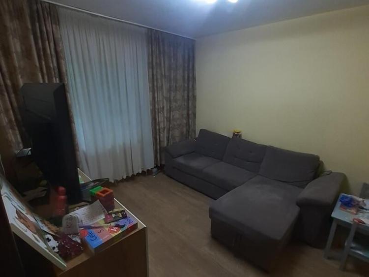 Apartament cu 2 camere, mobilat în Colentina