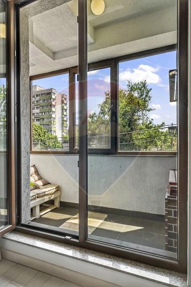 Apartament cu 2 camere decomandat în Jiului