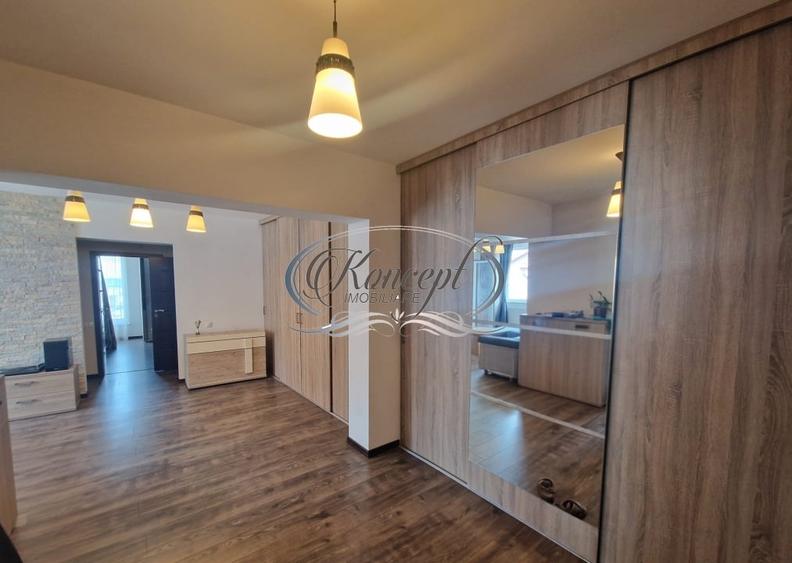 Apartament cu 3 camere semidecomandat, mobilat în Andrei Mureșanu