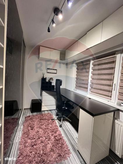 Apartament cu 3 camere semidecomandat în Valea Lupului