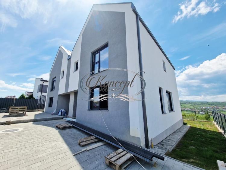 Duplex cu 4 camere cu Canalizare în Borhanci