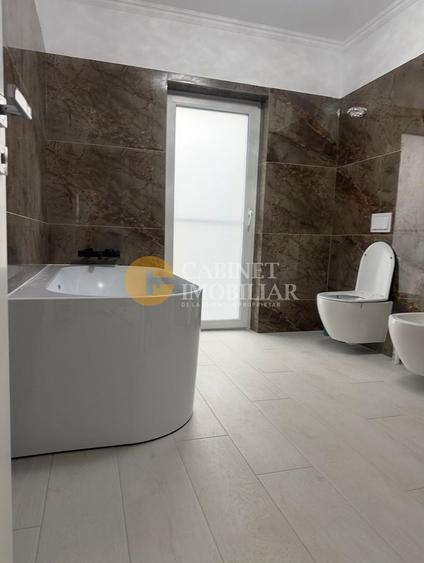 Casă individuală cu 4 camere cu Canalizare în Valea Adâncă