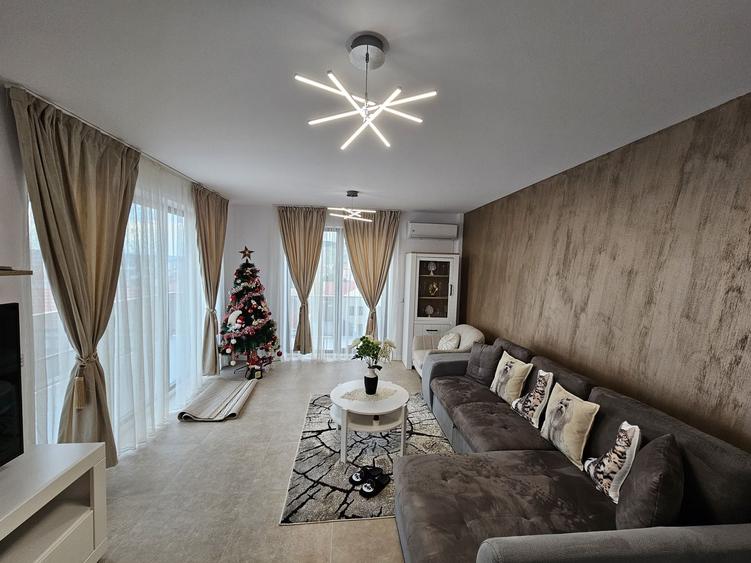 Apartament cu 2 camere decomandat în Central