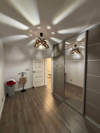 Apartament cu 3 camere decomandat, mobilat în Bună Ziua