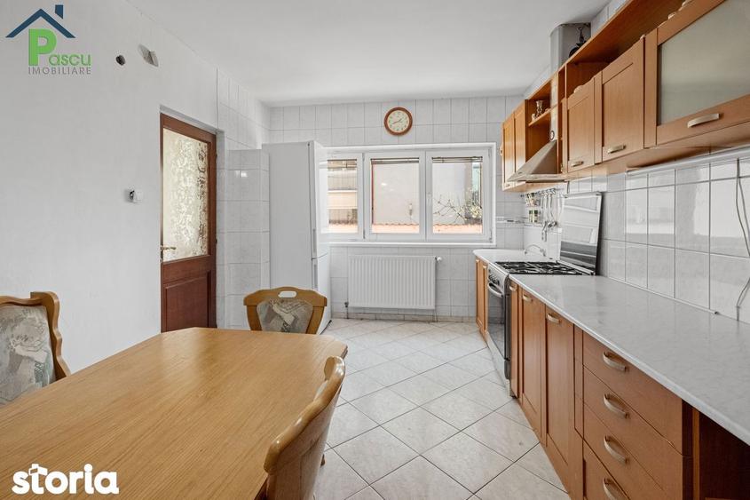 Vila Brancoveanu, Alunisului, S+P+1+M, 311 mpu, teren 200 mp, garaj - 11