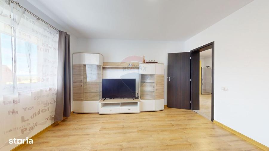 Apartament cu 2 camere decomandat în Sânpetru