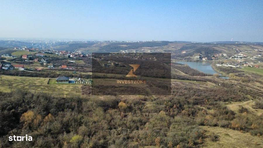 Casă cu 4 camere cu Teren 1253 Mp în Central