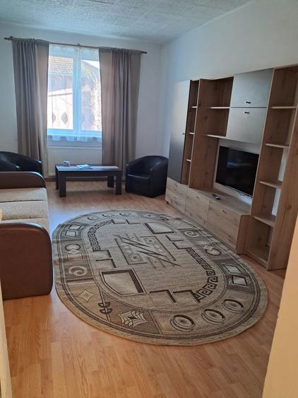 Apartament cu 2 camere decomandat în Exterior Vest