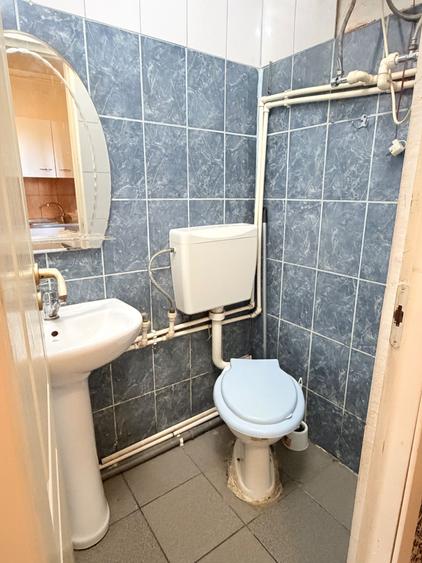 Garsonieră decomandată în Central