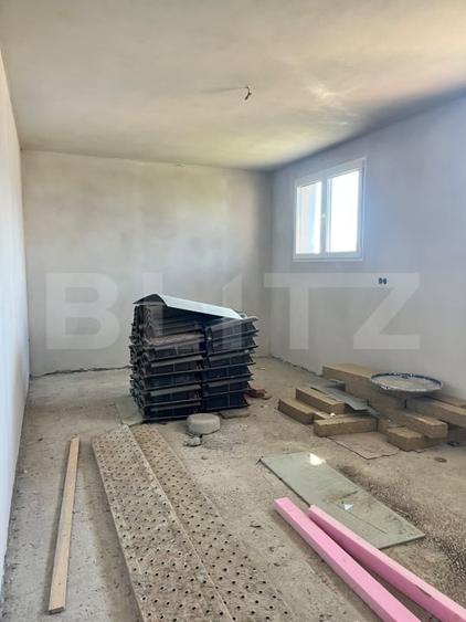 Casă individuală cu 5 camere cu Canalizare în Sud