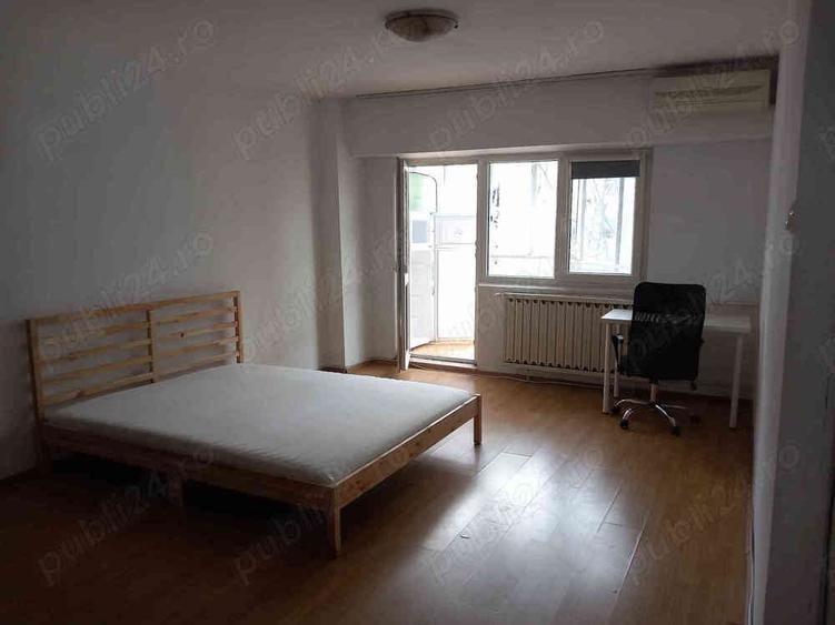 Garsonieră decomandată în Vitan